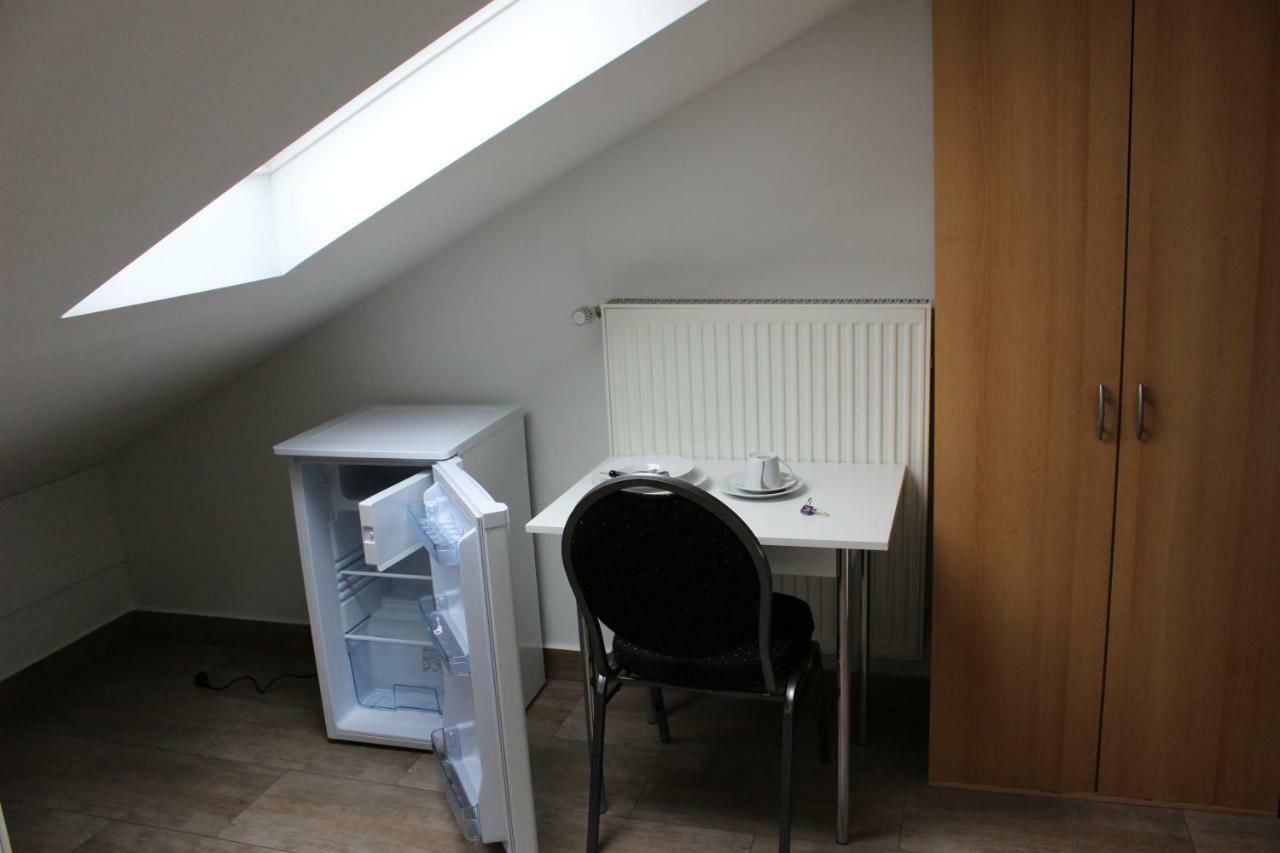 Zv-Scholtz Gaestehaus Neuoetting Simbacher Strasse 7 المظهر الخارجي الصورة